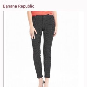 Banana Republic Sloans Pants in Navy Dash Print